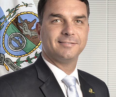 Em MS, Flávio Bolsonaro vence Lula: Instituto Ranking aponta 42% x 31% no eleitorado sul-mato-grossense