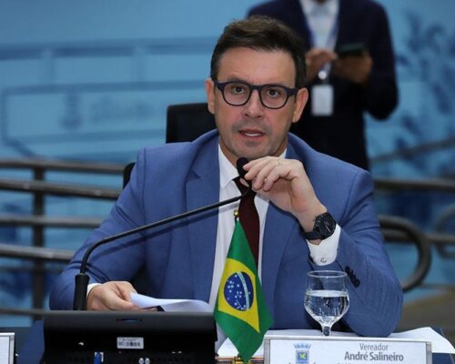 Lei anti-trans de Campo Grande expõe LGBTQIA+ ao perigo e acende debate sobre cortina de fumaça política